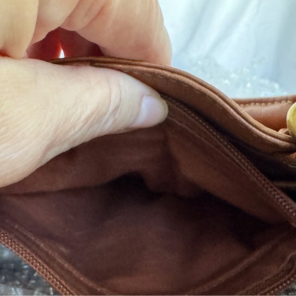 Vintage fossil bag with the a key charm. - Picture 8 of 16